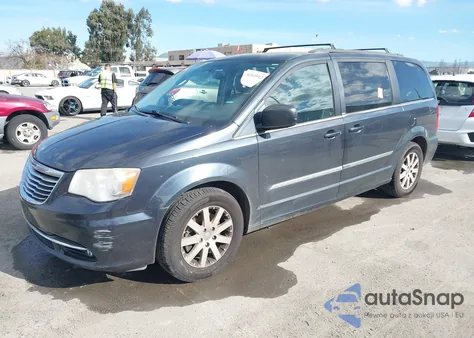 2013 Chrysler Town & Country Touring z USA, uszkodzony, nr VIN 2C4RC1BG6DR690878